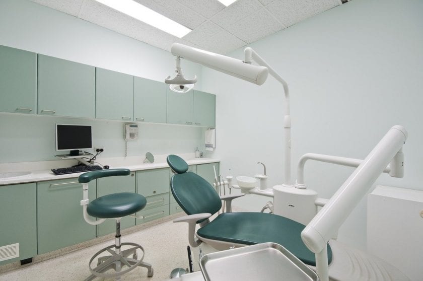 Aanhold A C van Tandartsenpraktijk tandarts behandelstoel