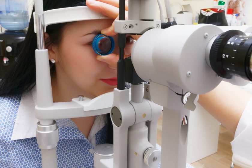 Brilpoort Brillen en Contactlenzen Ervaren opticien